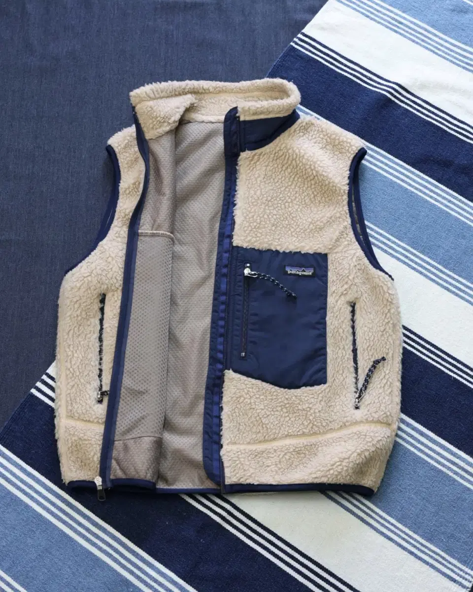 patagonia 00s retroXdeep pile vest 레트로x