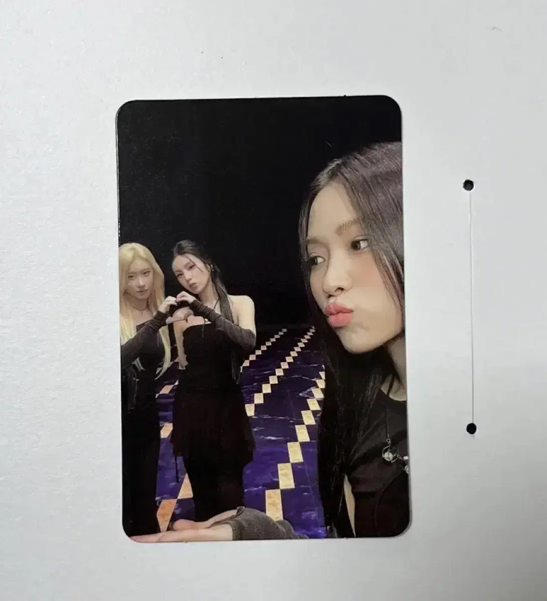 itzy yeji ryujin chaeryeong unit photocard gold special edition