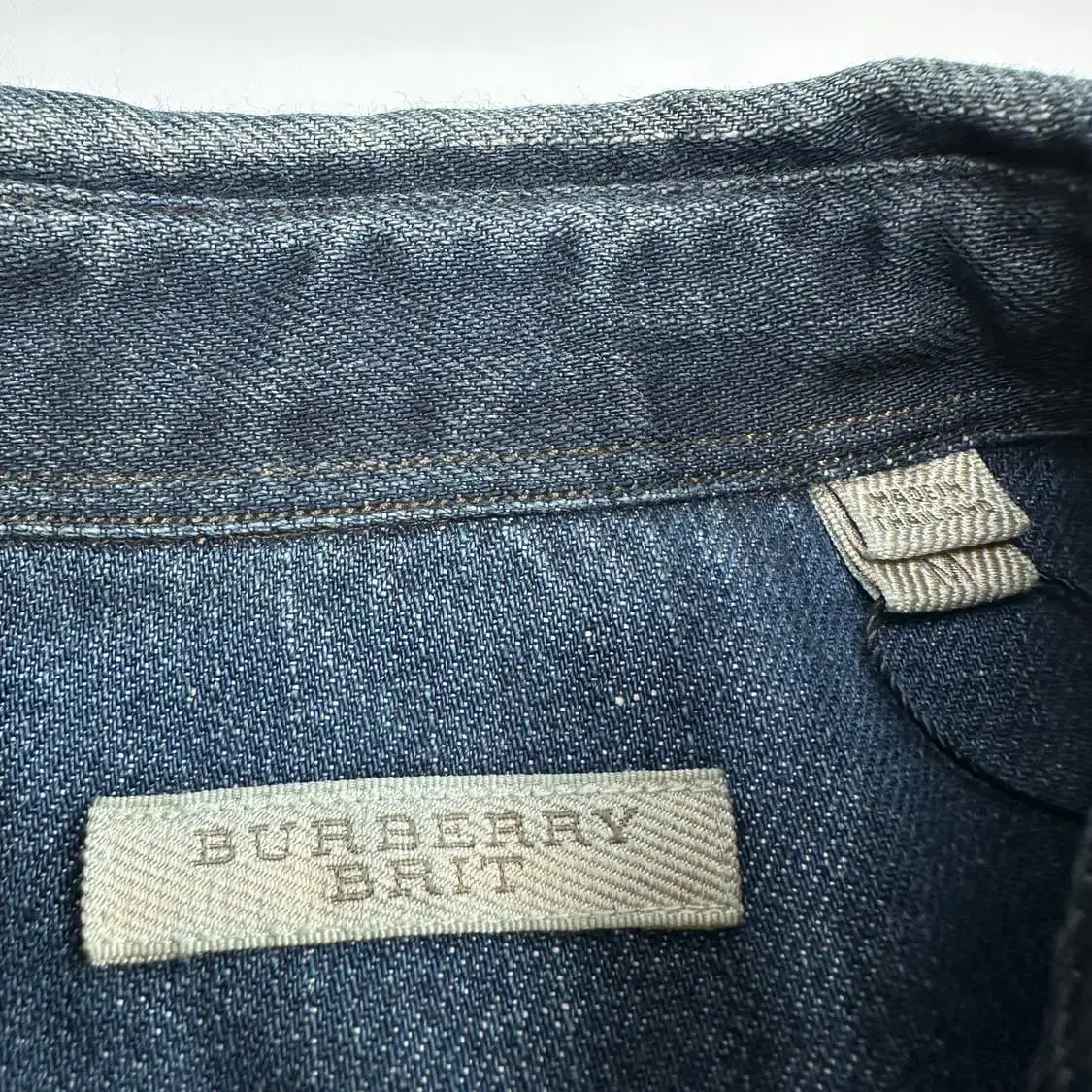 Burberry 버버리 브릿 흑청 데님 셔츠