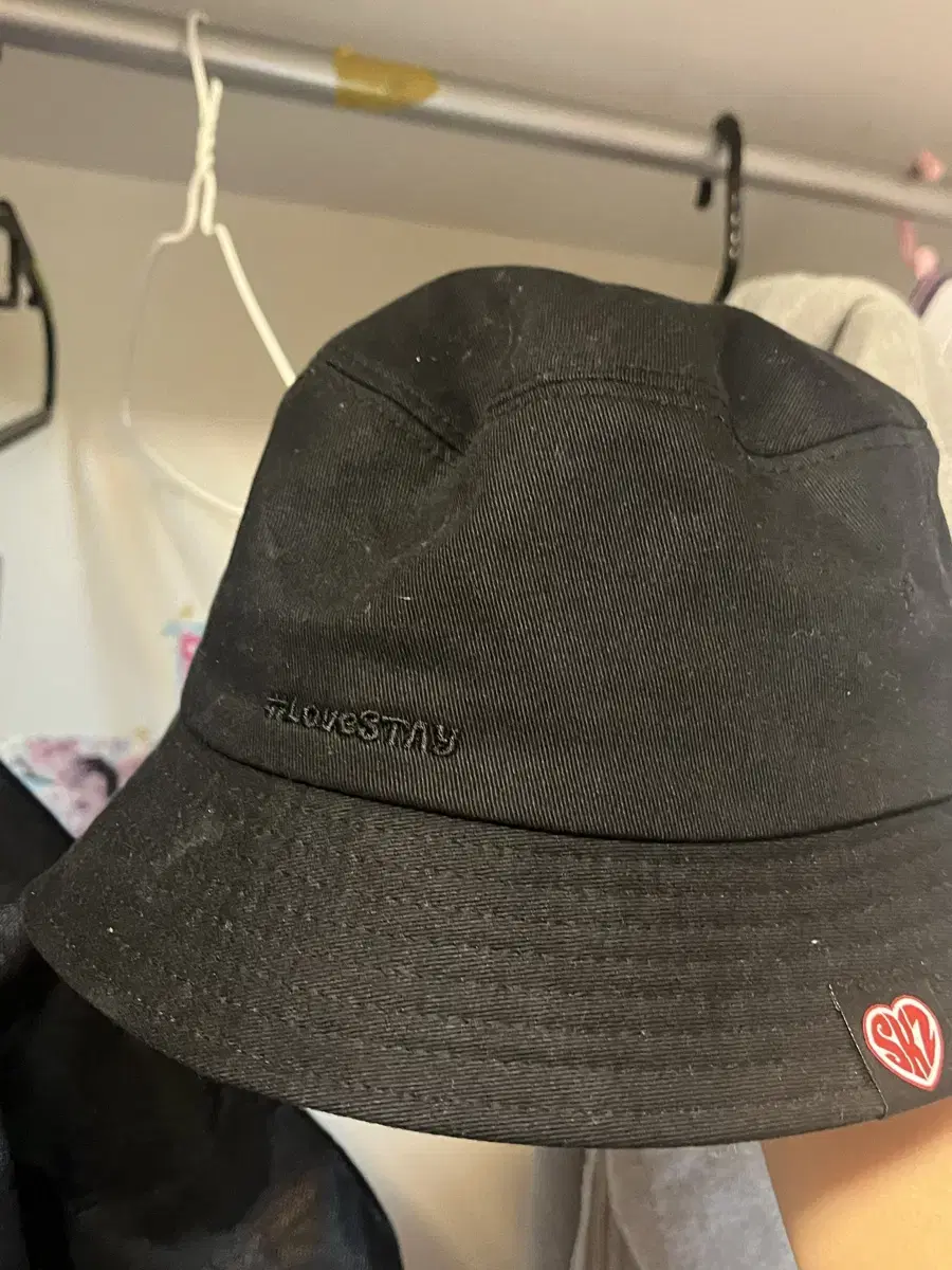 Skz straykids sells Valentine bucket hats.