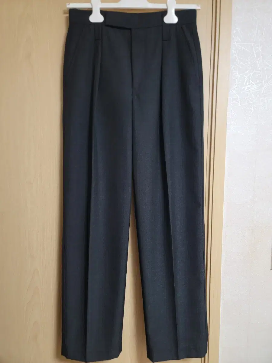 Lemaire 23FW One-Pleated Trousers Caviar Size 46