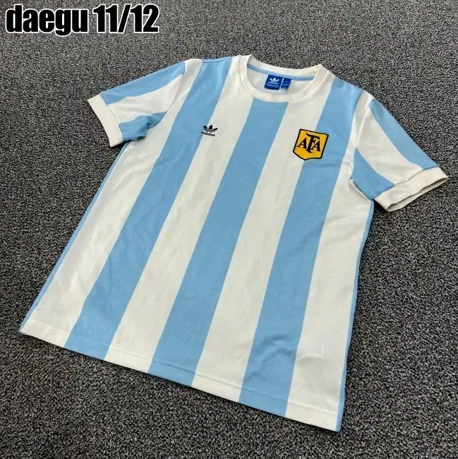 110 ADIDAS TEE Adidas Short Sleeve Tee Argentina