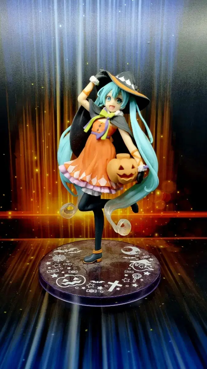 Hatsune Miku Halloween Figures