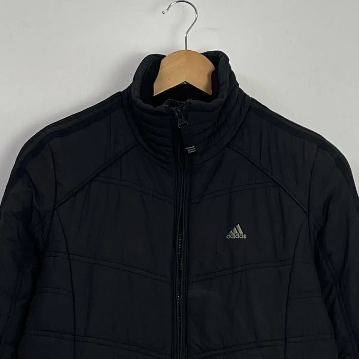 1716 Product name: Adidas Tracktop Padding