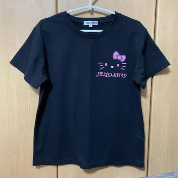 돈키호테 한정판 헬로키티 상하의 세트