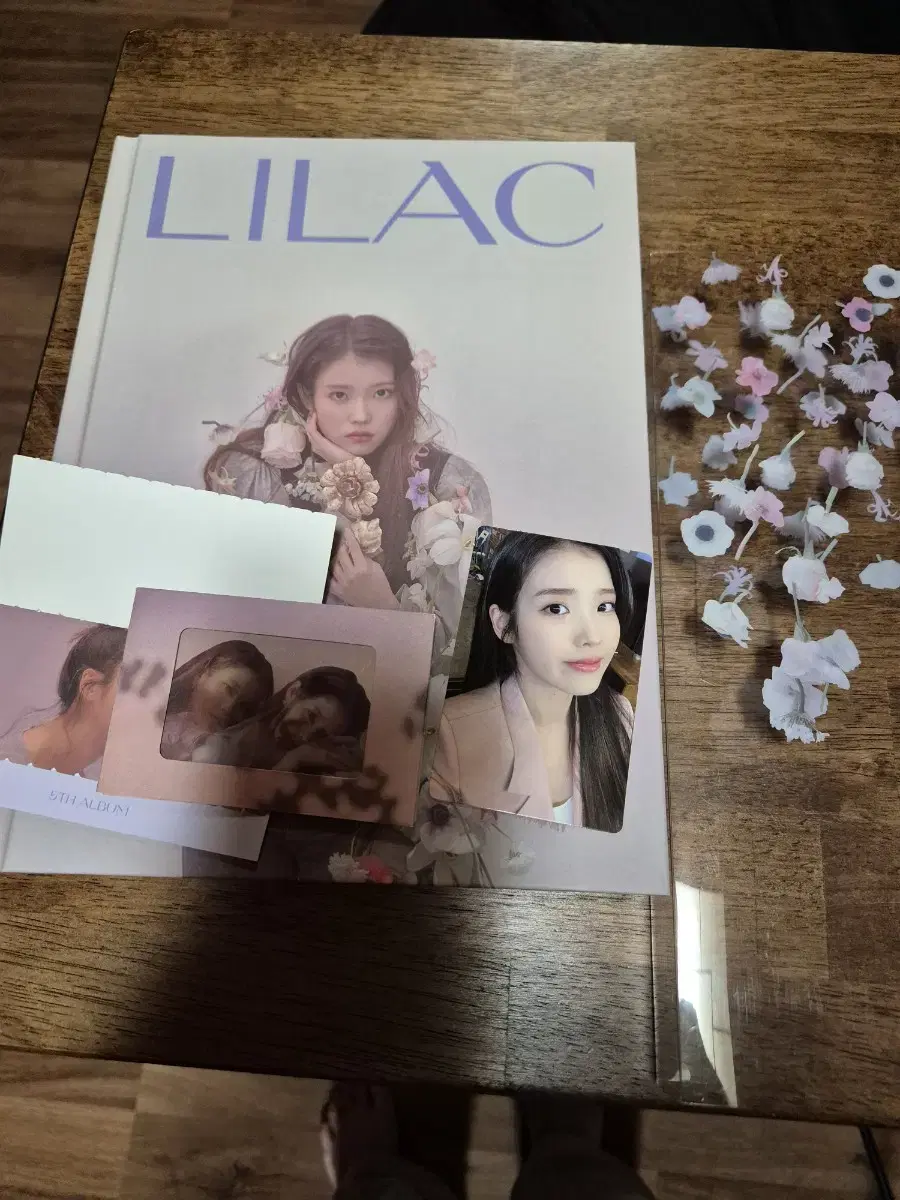 Lilac Photobook Bulk (Delayed photocard)