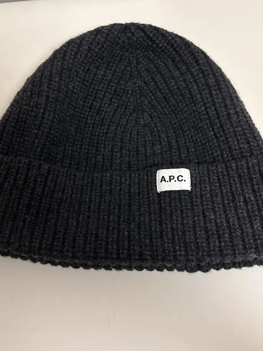 A.P.C 아페쎄 비니