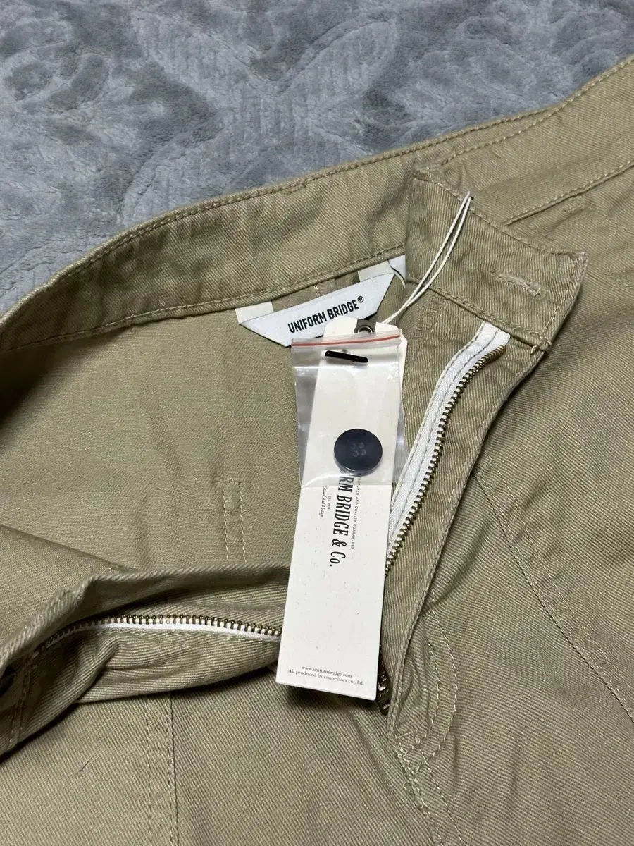 Uniform Bridge Chino Pants L