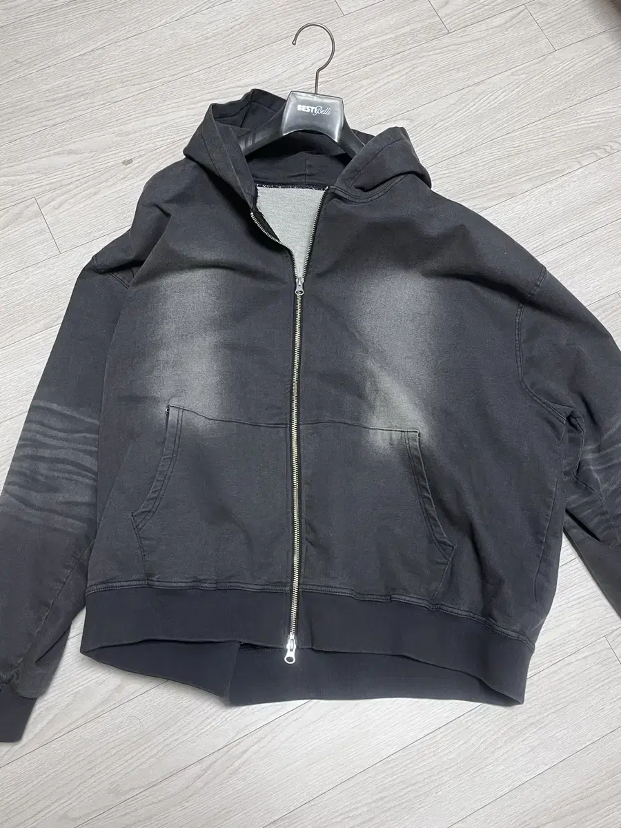 NewChief Chic Defy Hoodie Zip Up