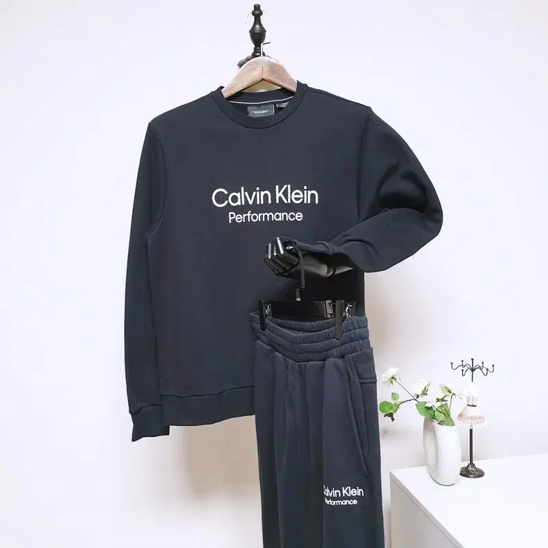 Calvin Klein Man to Man Setup23Fresh Female105