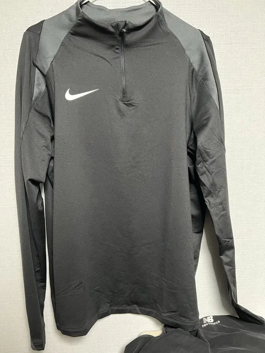 Nike Dry Fit Strike Drill Top (FN2404-010)