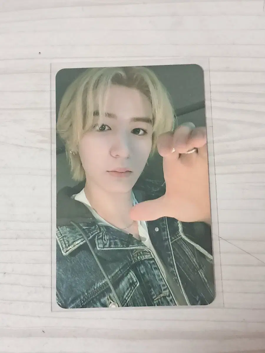 boynextdoor boynextdoor 19.99 leehan music korea music korea photocard wts