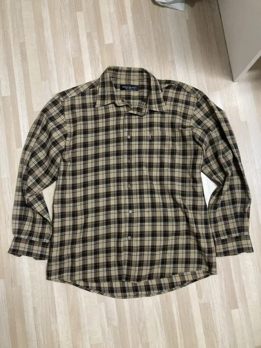 Yves Saint Laurent shirt (size approximately 100)