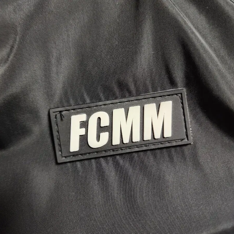 fcmm 롱양털패딩 m 사이즈