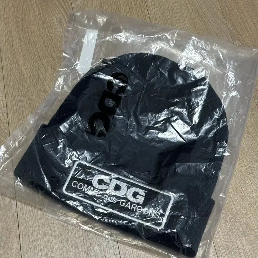 [새상품] CDG logo patch beanie