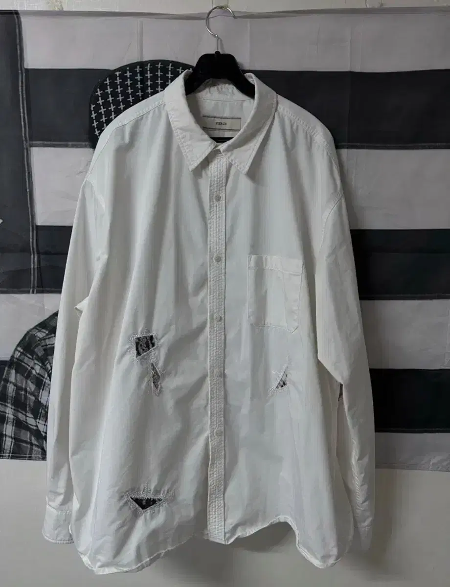 Pierce Vandana Shirt XL