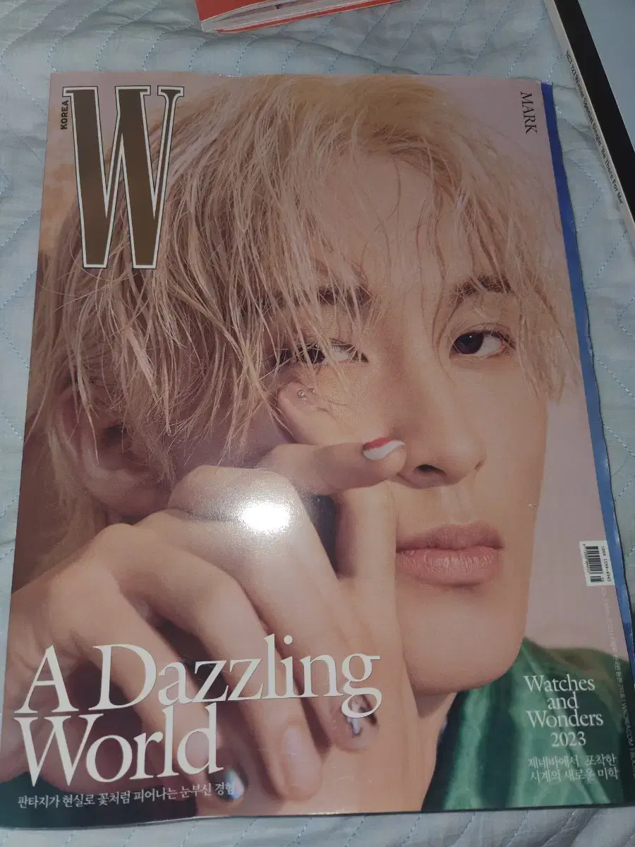 W Korea Double U Korea nct mark Pictorial WTS