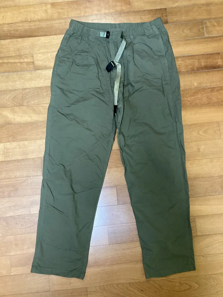 Khaki Trousers in Grammich Nylon XL