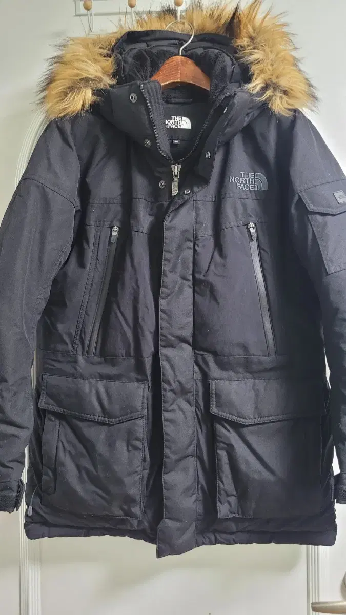 (90) The North Face Klaus Goose Down Black