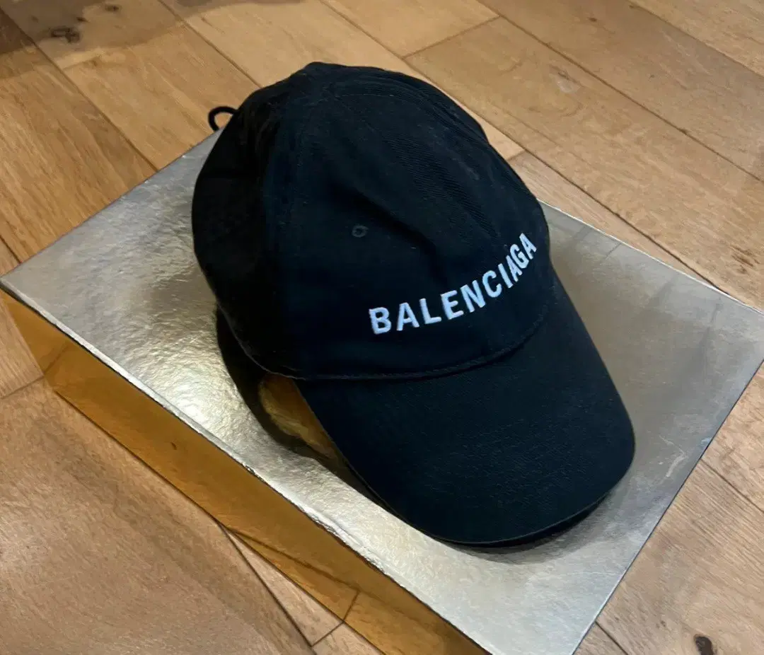 Balenciaga Classic Baseball Cap 블랙