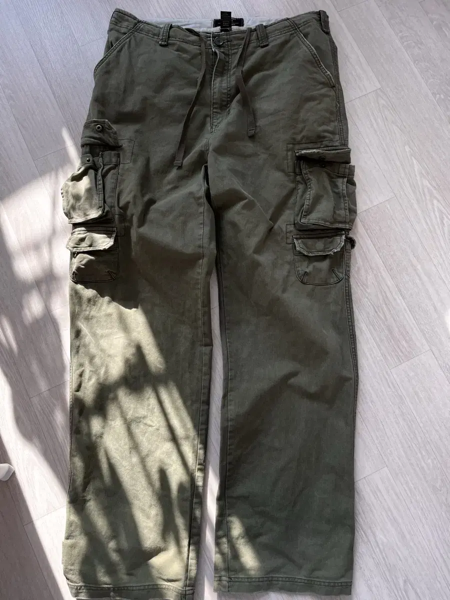 Abercrombie & Fitch Vintage Cargo Pants