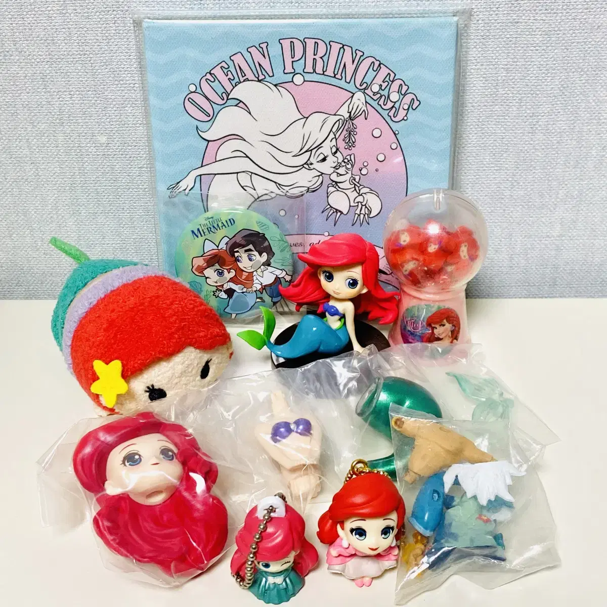 Japan Disney The Little Mermaid Ariel Figure Gacha keyring Canbadge Something Doll Classic Vintage