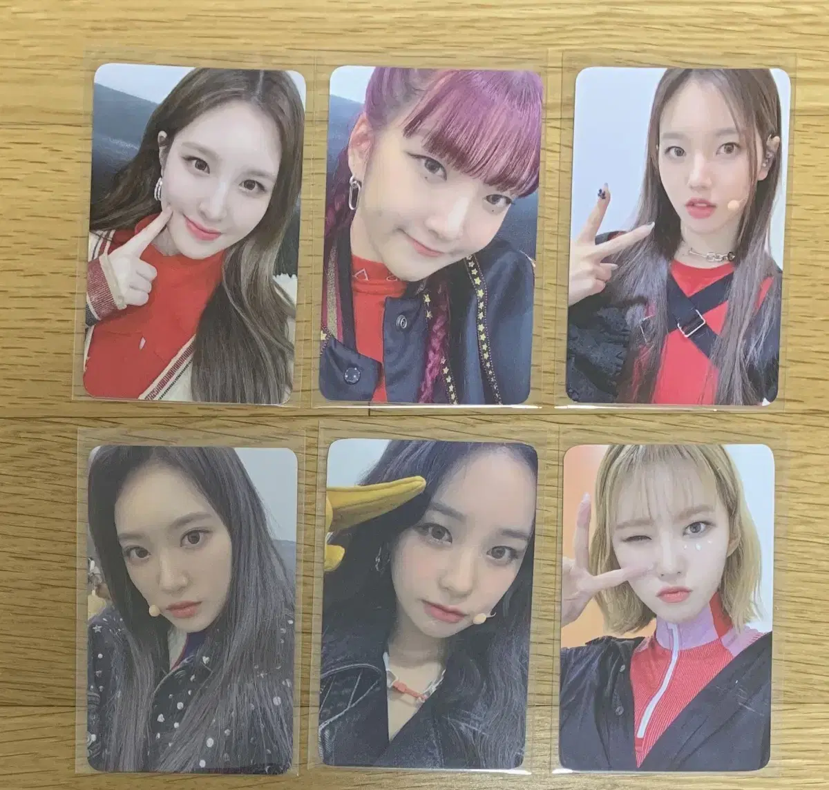 Weekly photocard Set of 6 wts unreleased photocard Weekly