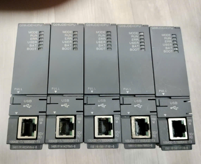 [중고] MITSUBISHI Q06UDEHCPU 미쓰비시 PLC