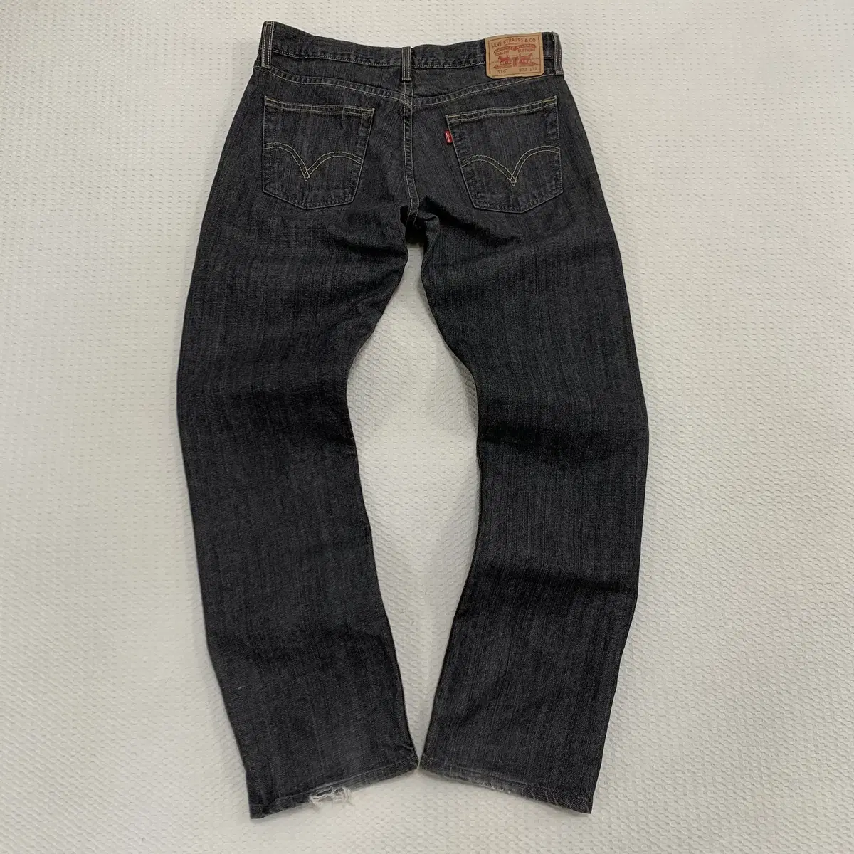 [33]Levi's 514 Black Jeans (A6-21-107)