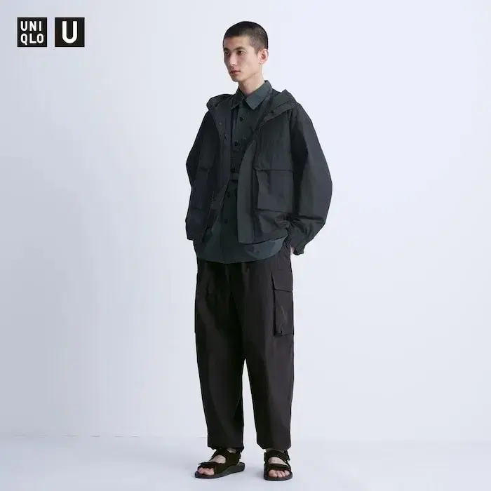 New)UNIQLO Wide Fit Parachute Cargo Pants BlackL