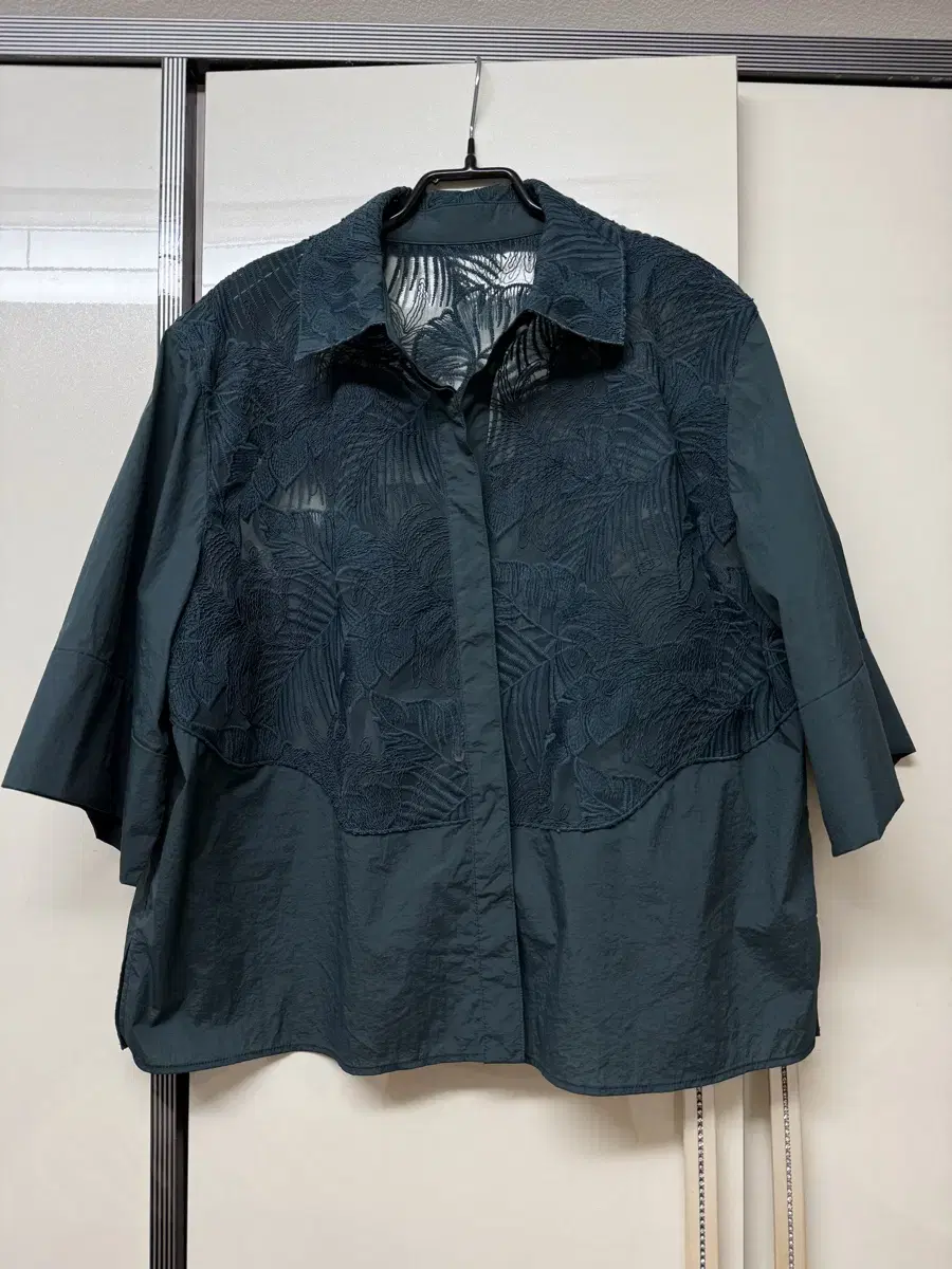 (22 years old - almost new) Relief KUHO embroidered blouse shirt see-through blouse