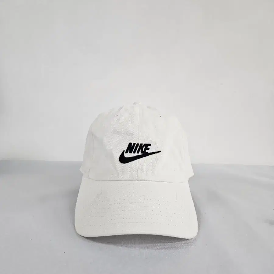 NIKE club cap 모자