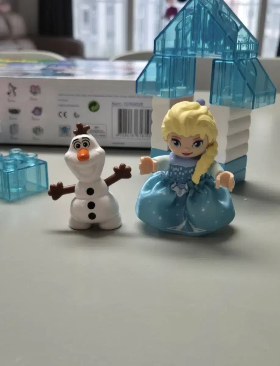 LEGO Elsa and Olaf's Tea Party 10920