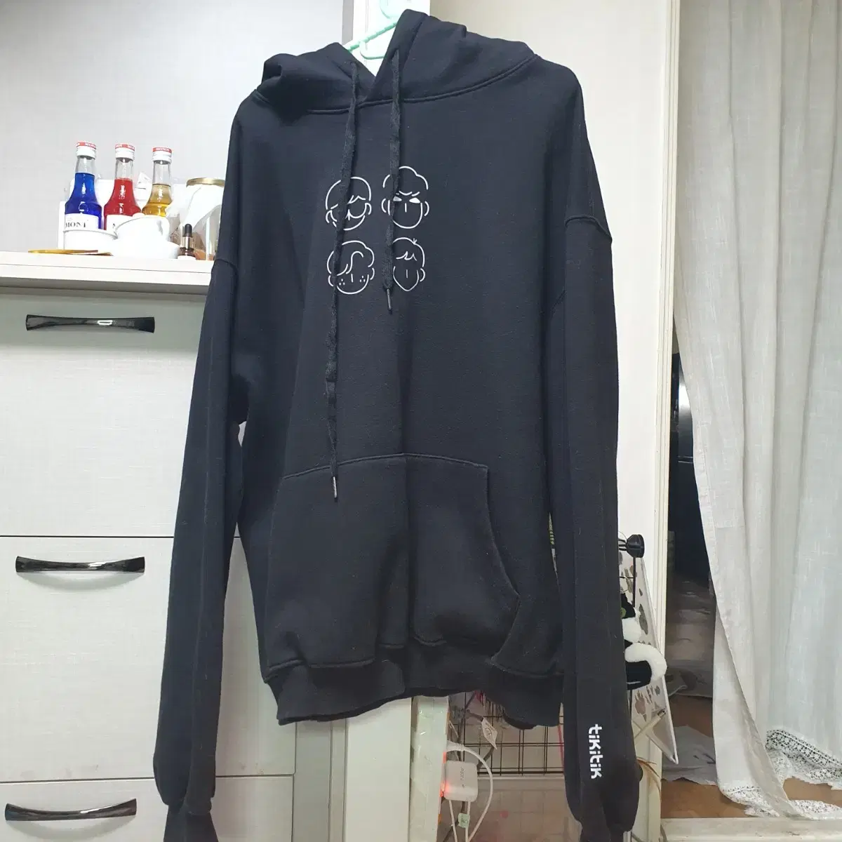 (Free Shipping) Tiki-Tik Black Hoodie Size M