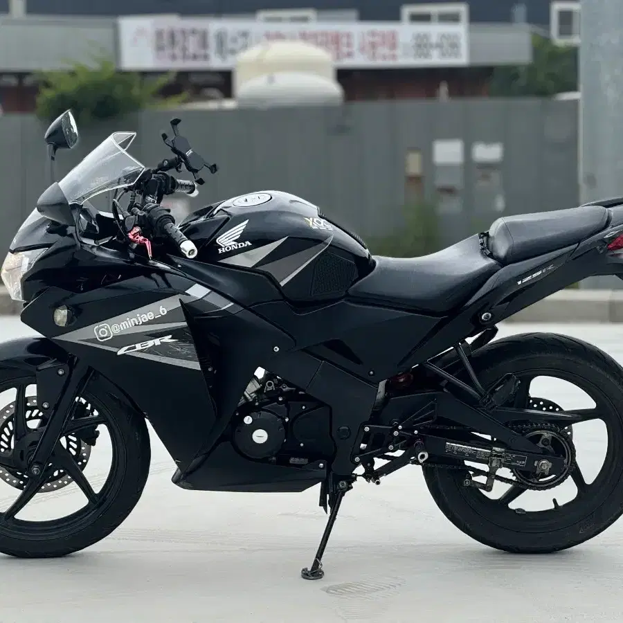 혼다 cbr125cc 14년식 아크라 머플러 판매합니다