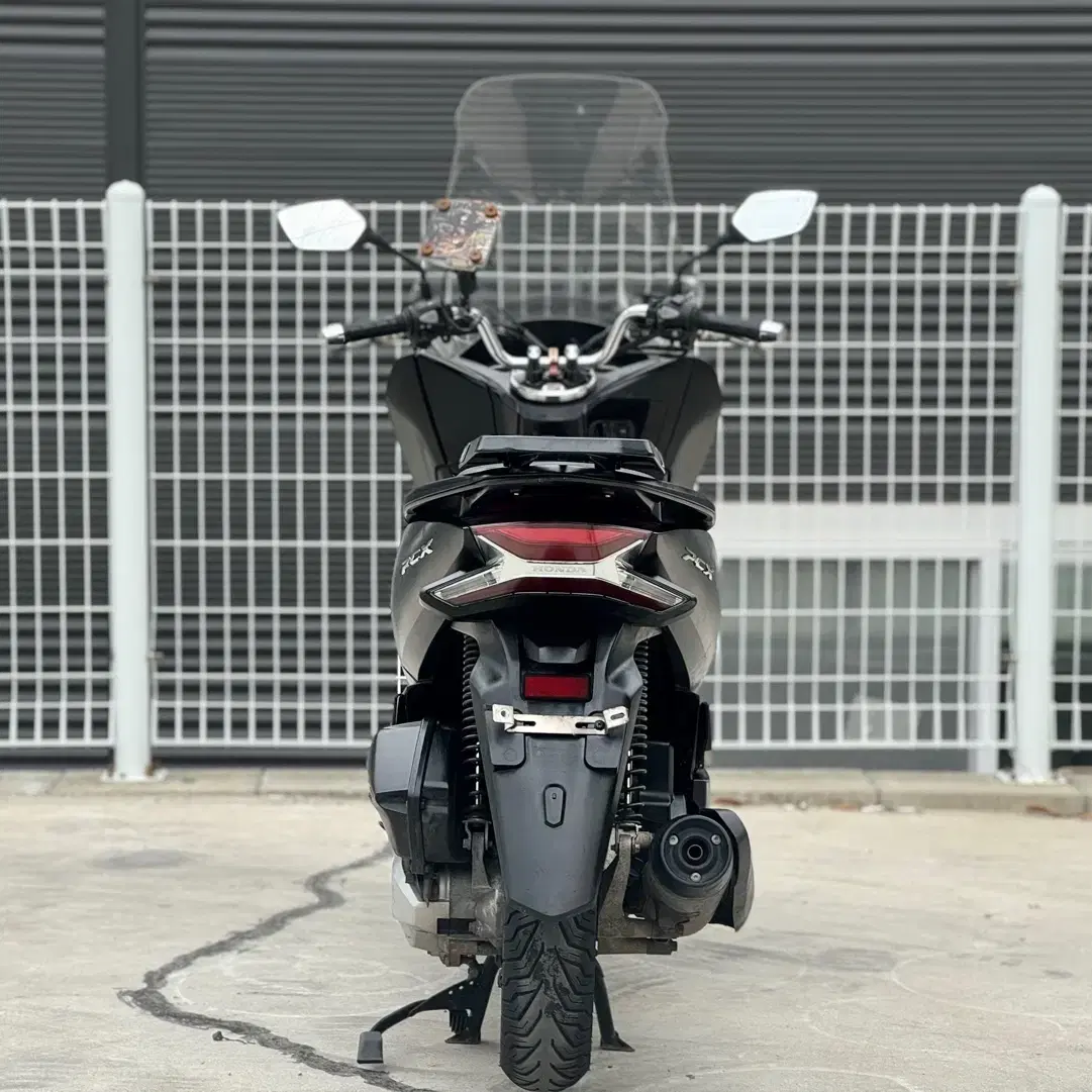 pcx125 20년식 4만키로대 저렴하게 판매합니다