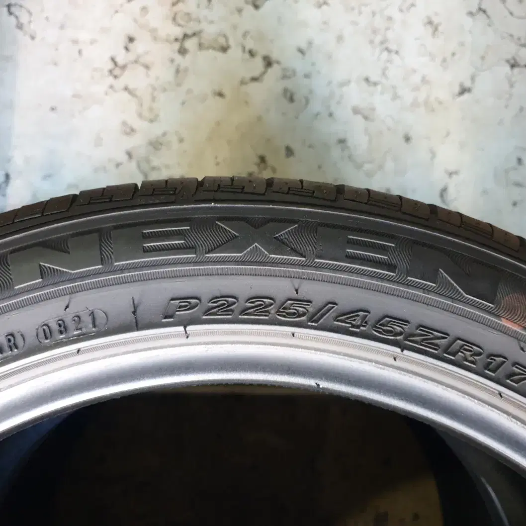 중고타이어 넥센타이어 엔페라 AU5 225/45R17 94W 2개세트