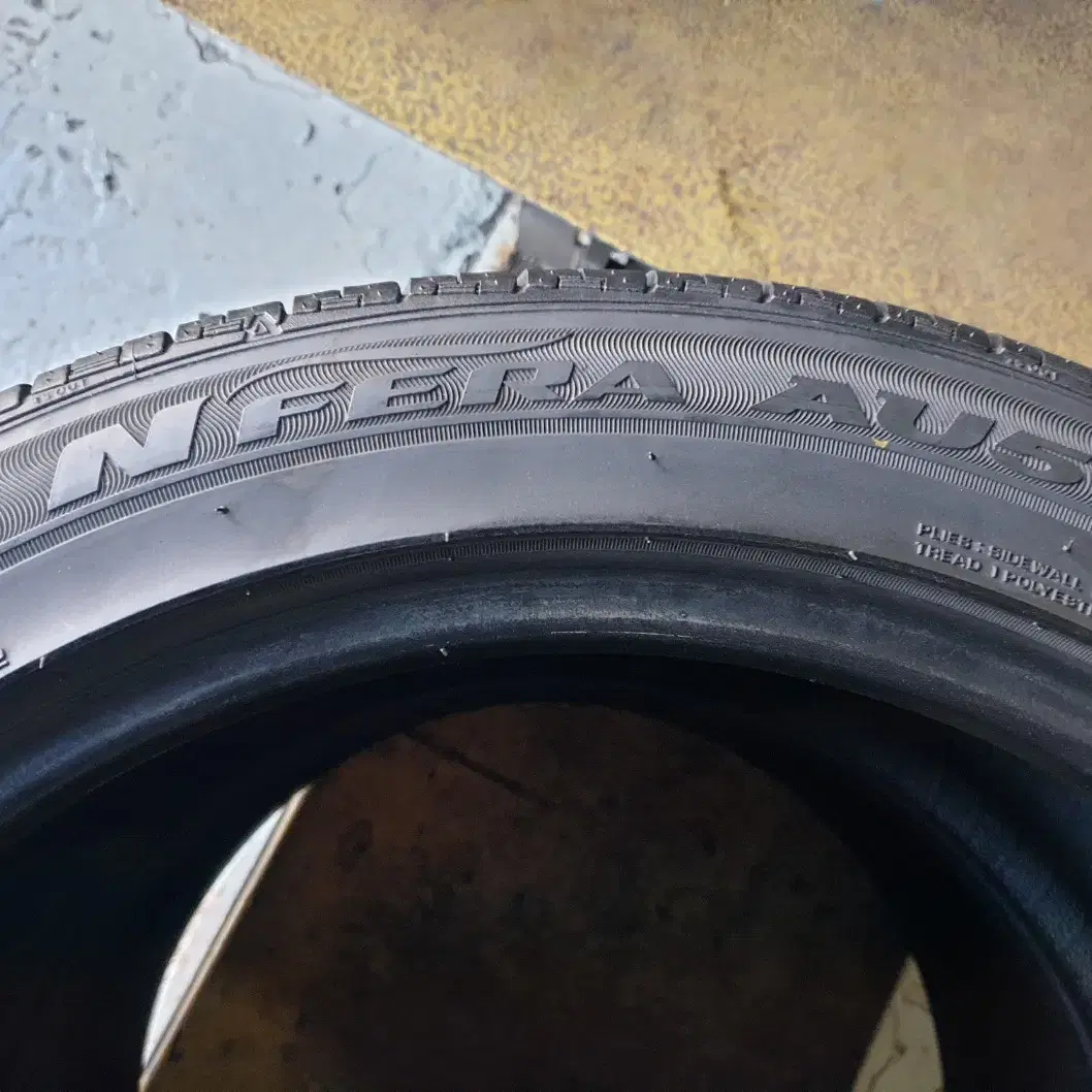 중고타이어 넥센타이어 엔페라 AU5 225/45R17 94W 2개세트