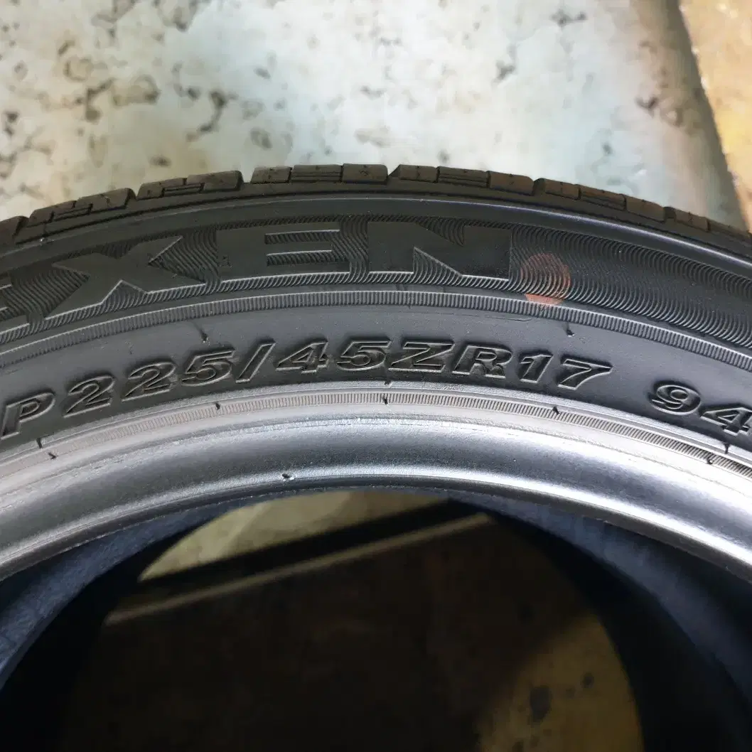 중고타이어 넥센타이어 엔페라 AU5 225/45R17 94W 2개세트