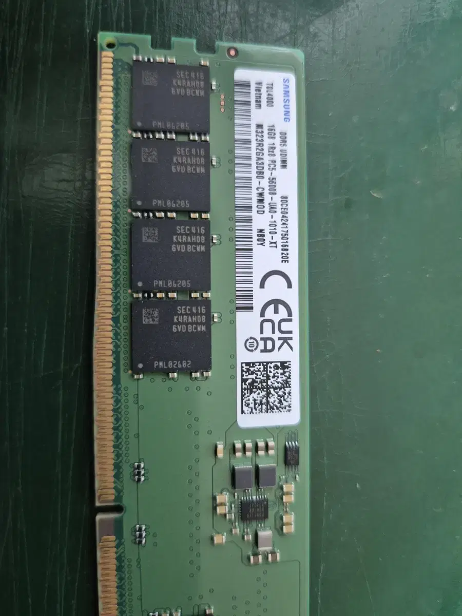 삼성 DDR5  pc5600  16G 팝니다