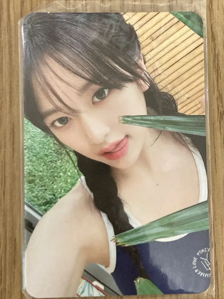 ive ahn yujin photocard wts (flip back and there's more!)