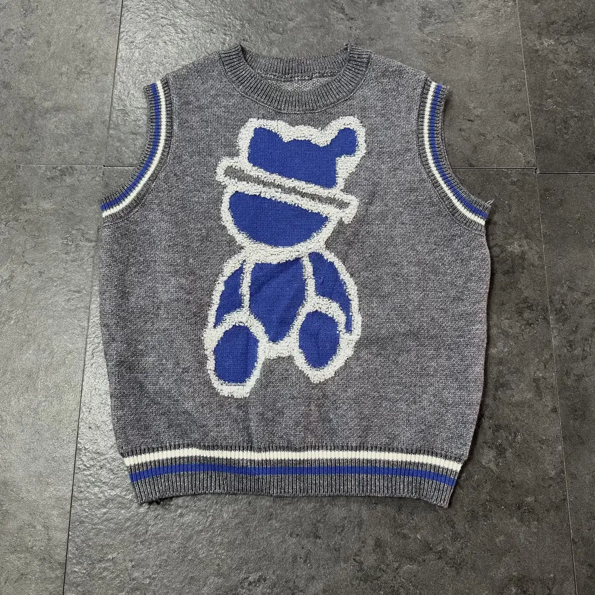 Vintage9 Cute Bears Unisex Vintage Knit Vest