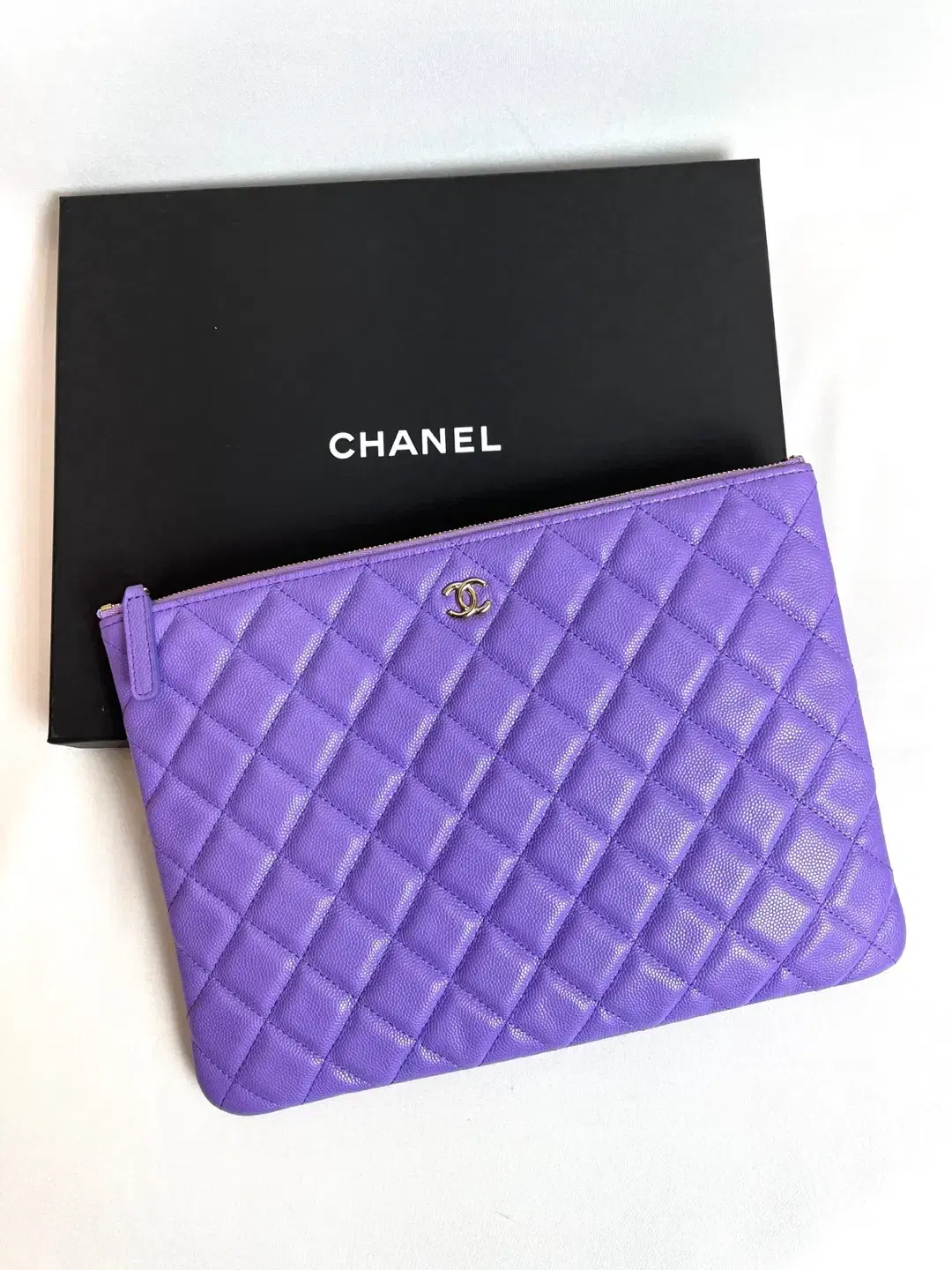 Chanel (Fingol) Caviar Classic Medium Clutch #30