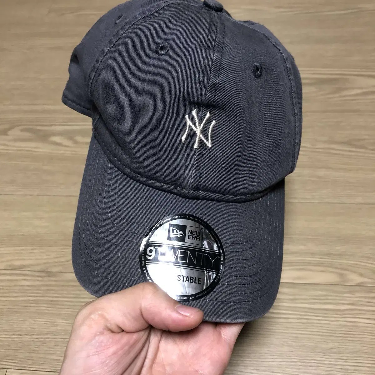 ONE SIZE) 뉴에라 NEW ERA 뉴욕 양키즈 스몰 로고 볼캡 차콜