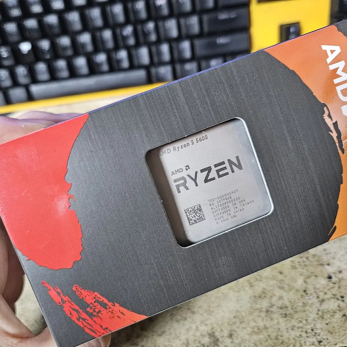 AMD 라이젠 ryzen 5600 정품 박스 셋 팝니다.