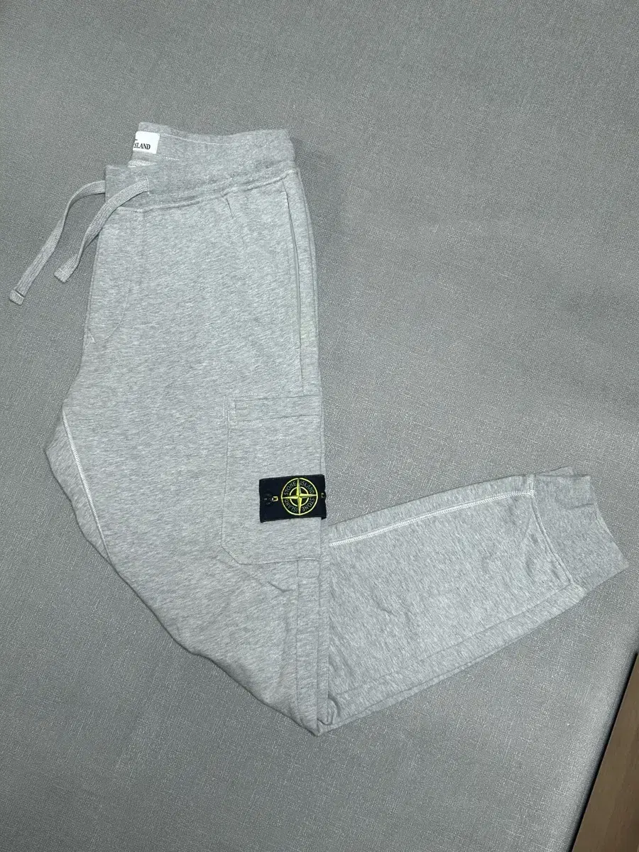 [당일발송/M] Stone Island Jogger Pants L