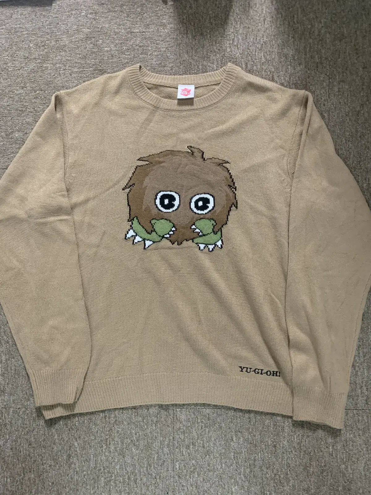 XL) GU x Yu-Gi-Oh Collaboration Crevo Knit