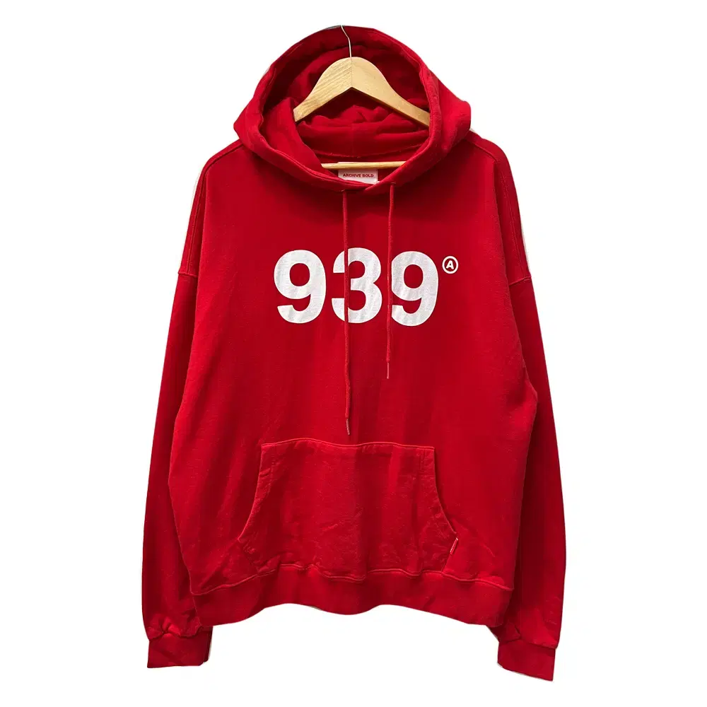 Archives Bold 939 Red Hoodie XL