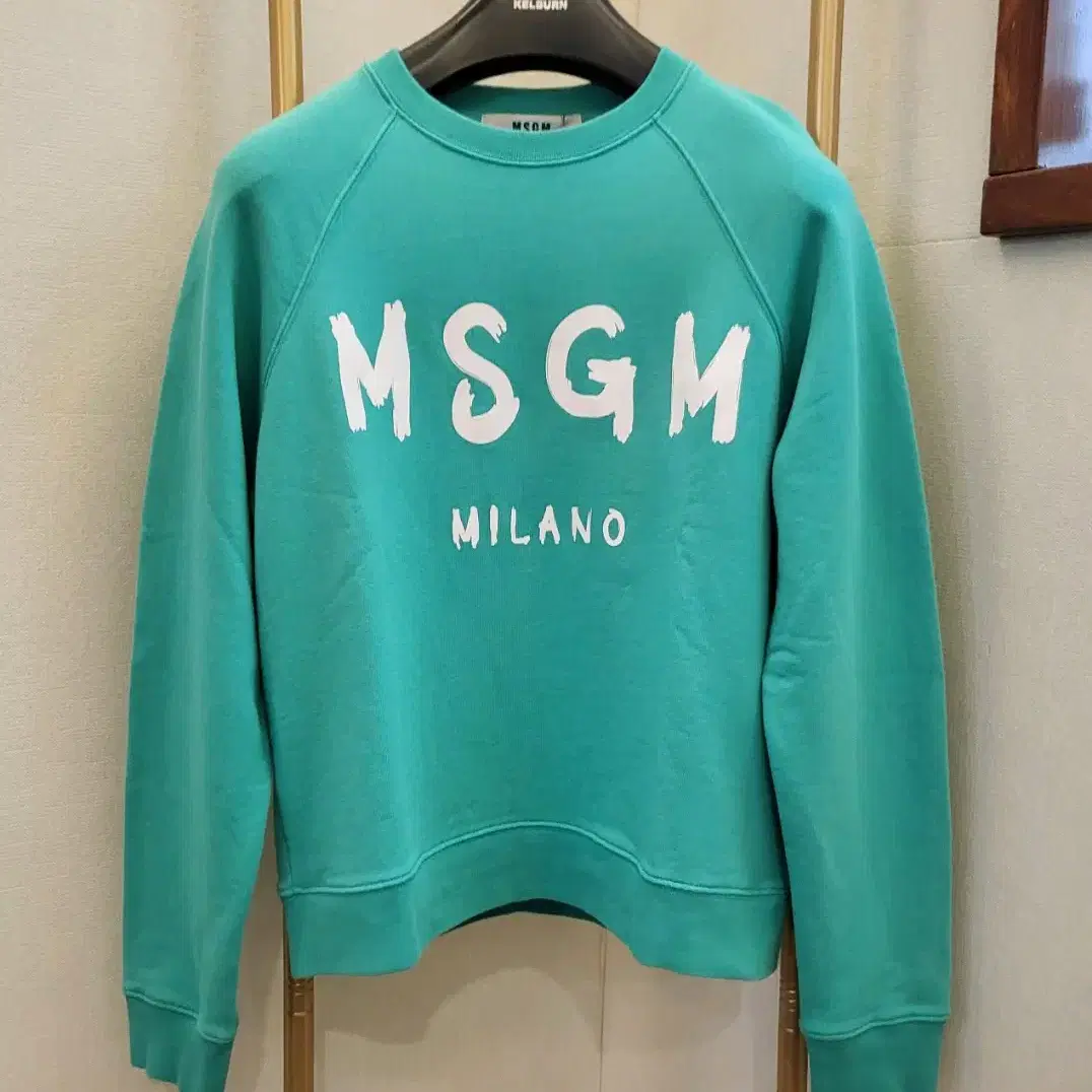 MSGM 밀라노브러쉬 맨투맨