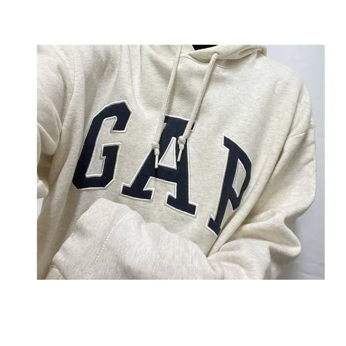 Gap HoodieGAP IvoryOatmeal Hoodie Black xL Vintage